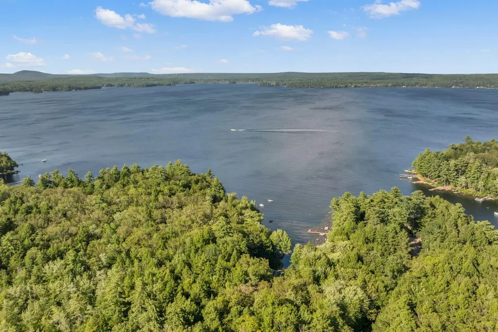 53 Stark Cove Road Raymond ME 04071