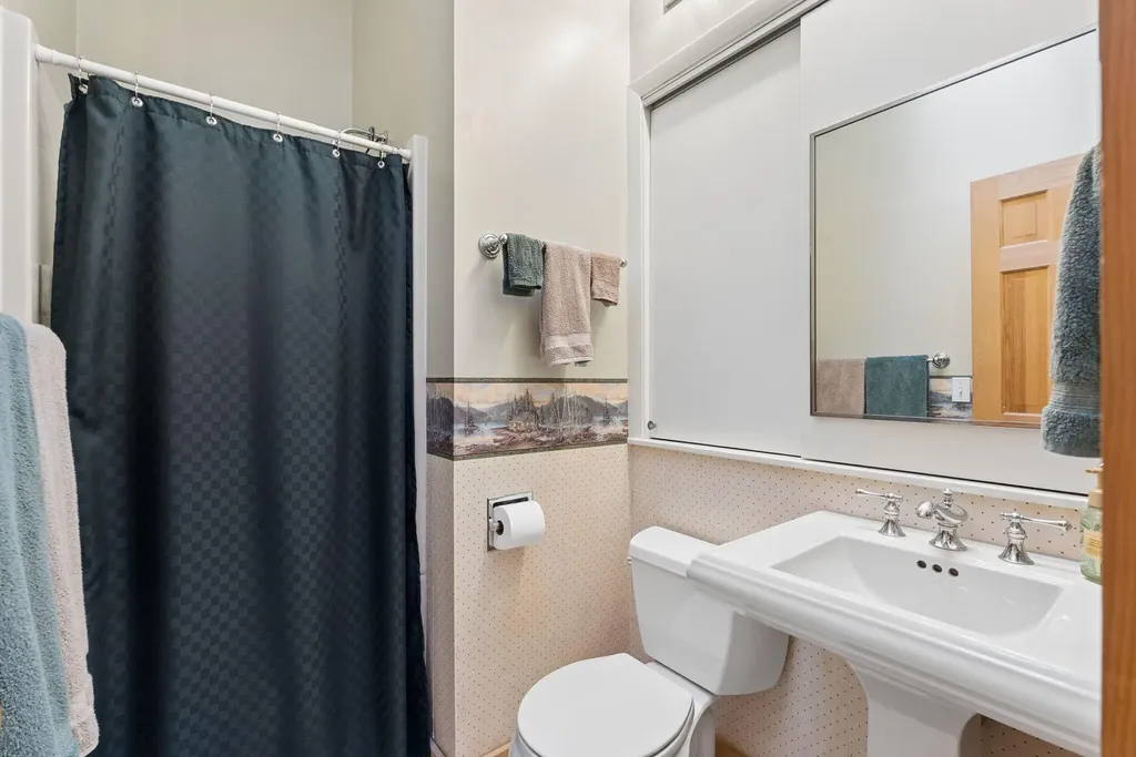 53 Stark Cove Road Raymond ME 04071