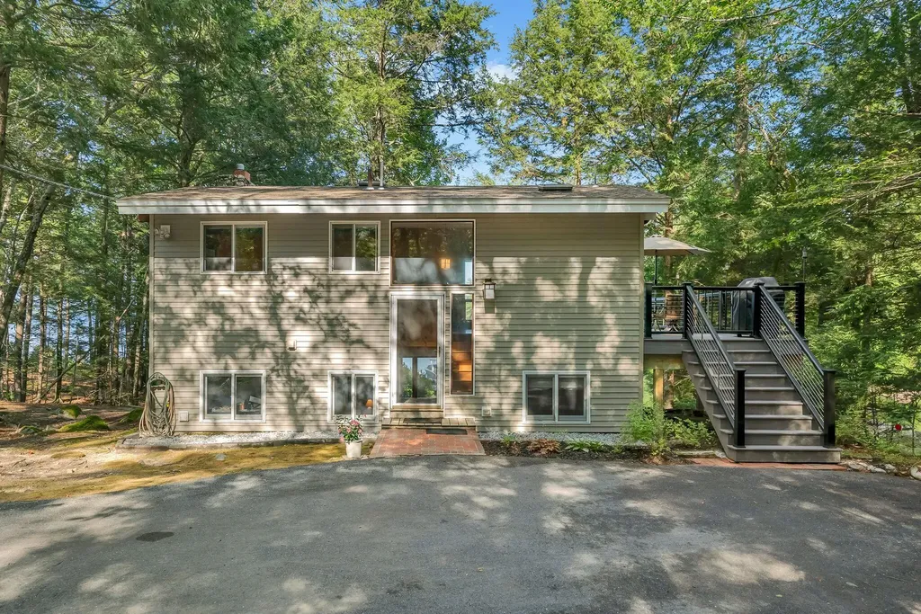 53 Stark Cove Road Raymond ME 04071