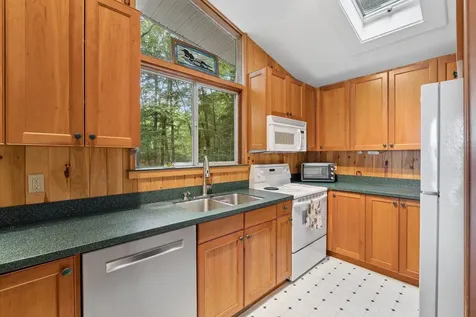 53 Stark Cove Road Raymond ME 04071