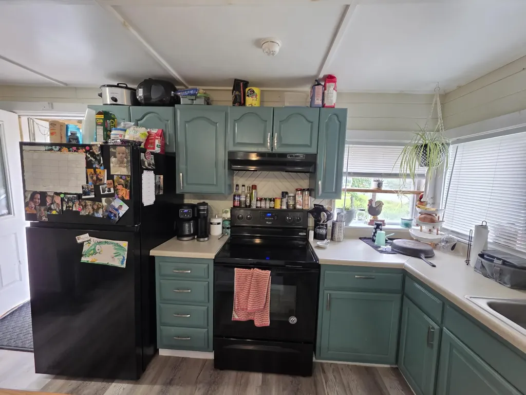 642 W Broadway Lincoln ME 04457