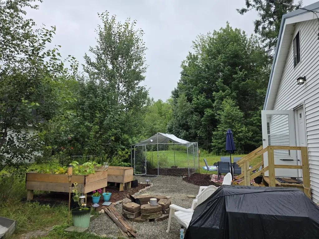 642 W Broadway Lincoln ME 04457