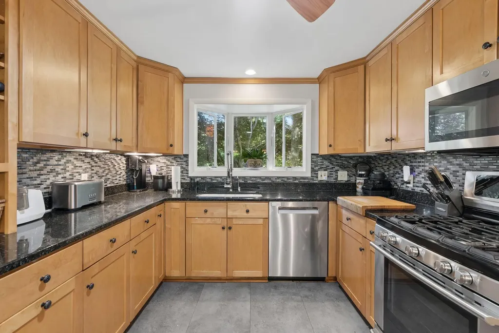 1388 Westbrook Street Portland ME 04102