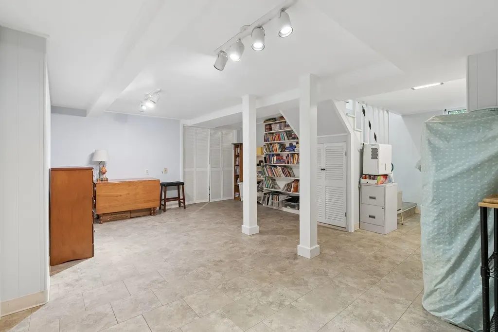 1388 Westbrook Street Portland ME 04102