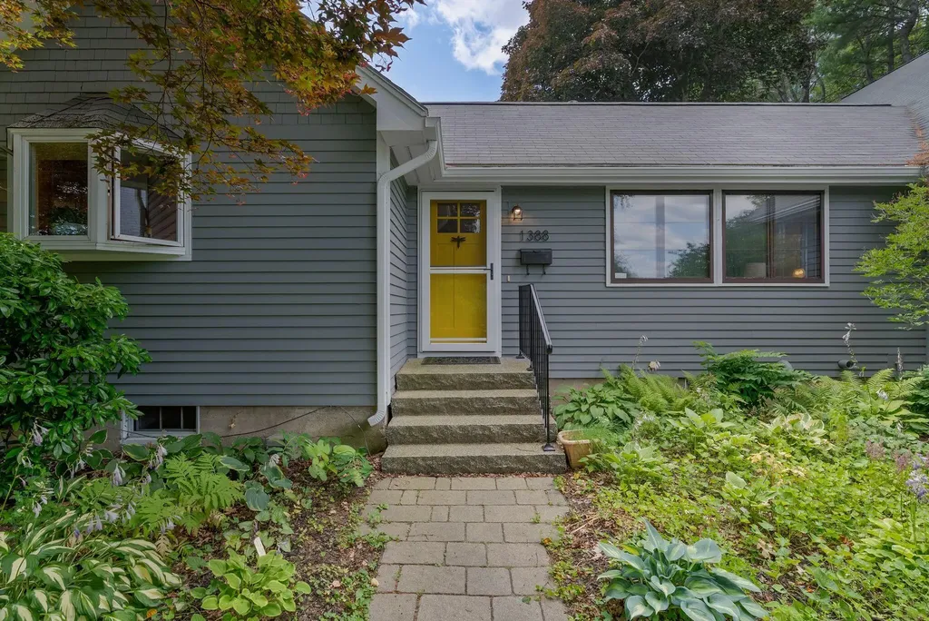 1388 Westbrook Street Portland ME 04102