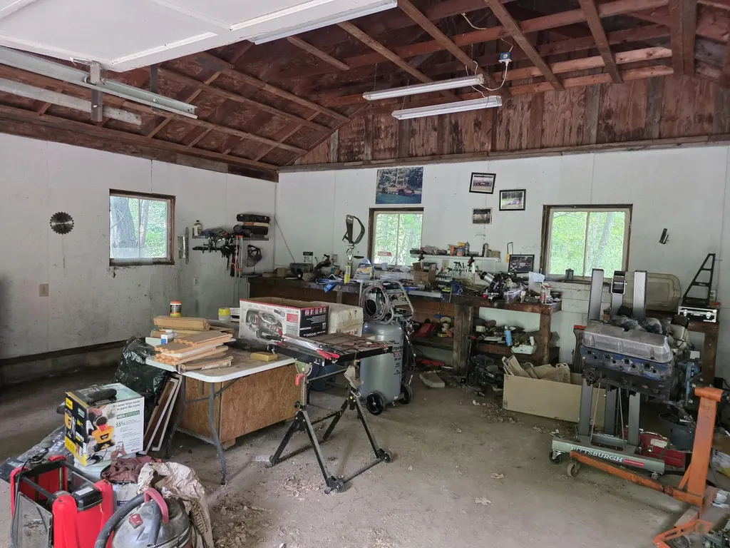 75 Nelson Ridge Road S Washington ME 04574