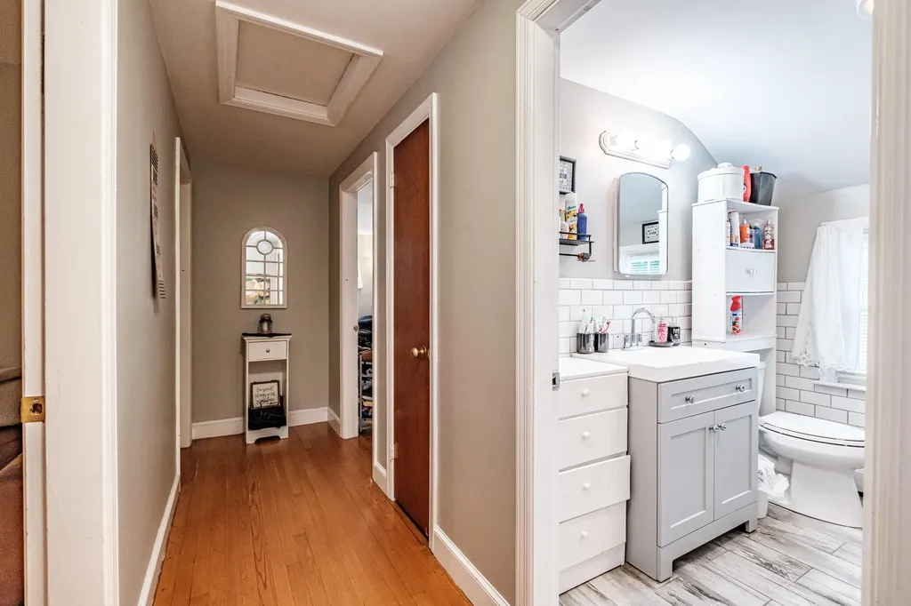 35 Belknap Street Portland ME 04103