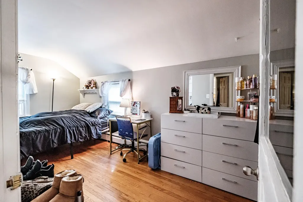 35 Belknap Street Portland ME 04103