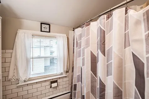 35 Belknap Street Portland ME 04103