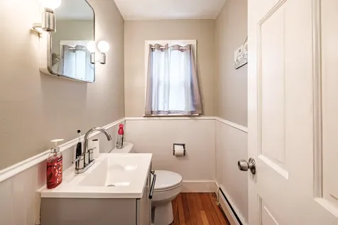 35 Belknap Street Portland ME 04103