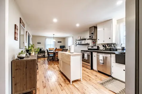 35 Belknap Street Portland ME 04103