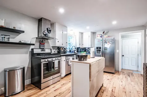 35 Belknap Street Portland ME 04103
