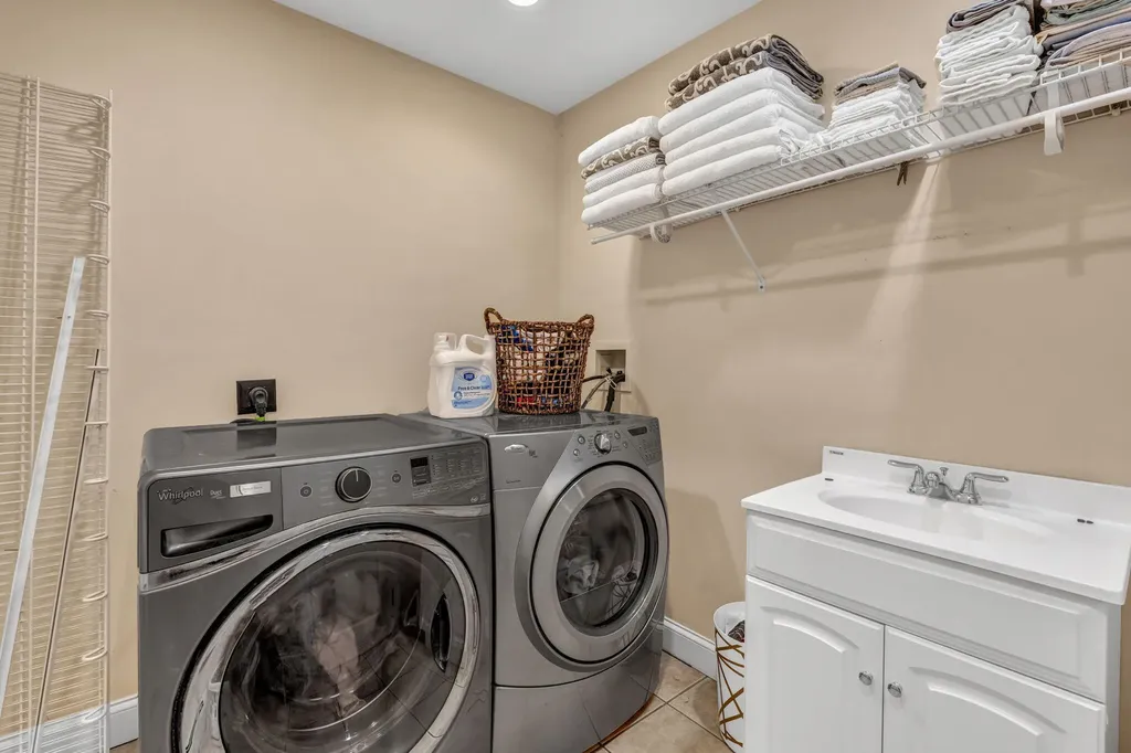 79 Skyline Road Bangor ME 04401