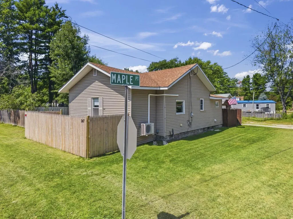 247 Manley Road Auburn ME 04210