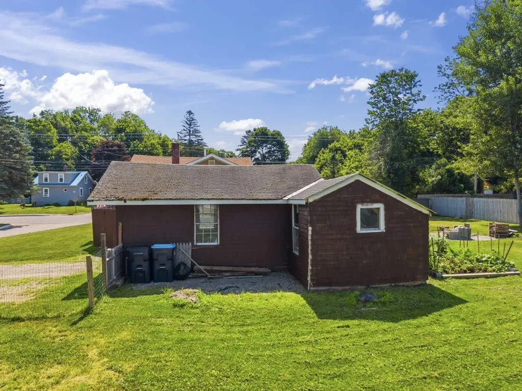 247 Manley Road Auburn ME 04210