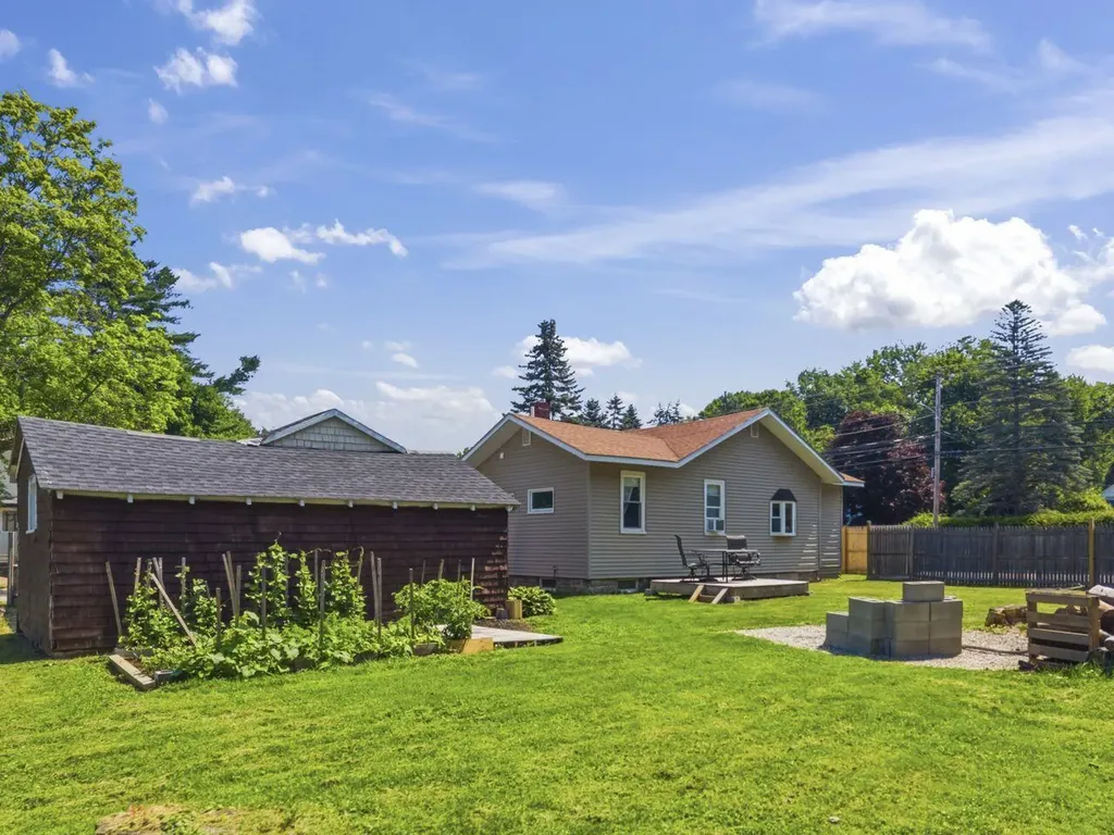 247 Manley Road Auburn ME 04210
