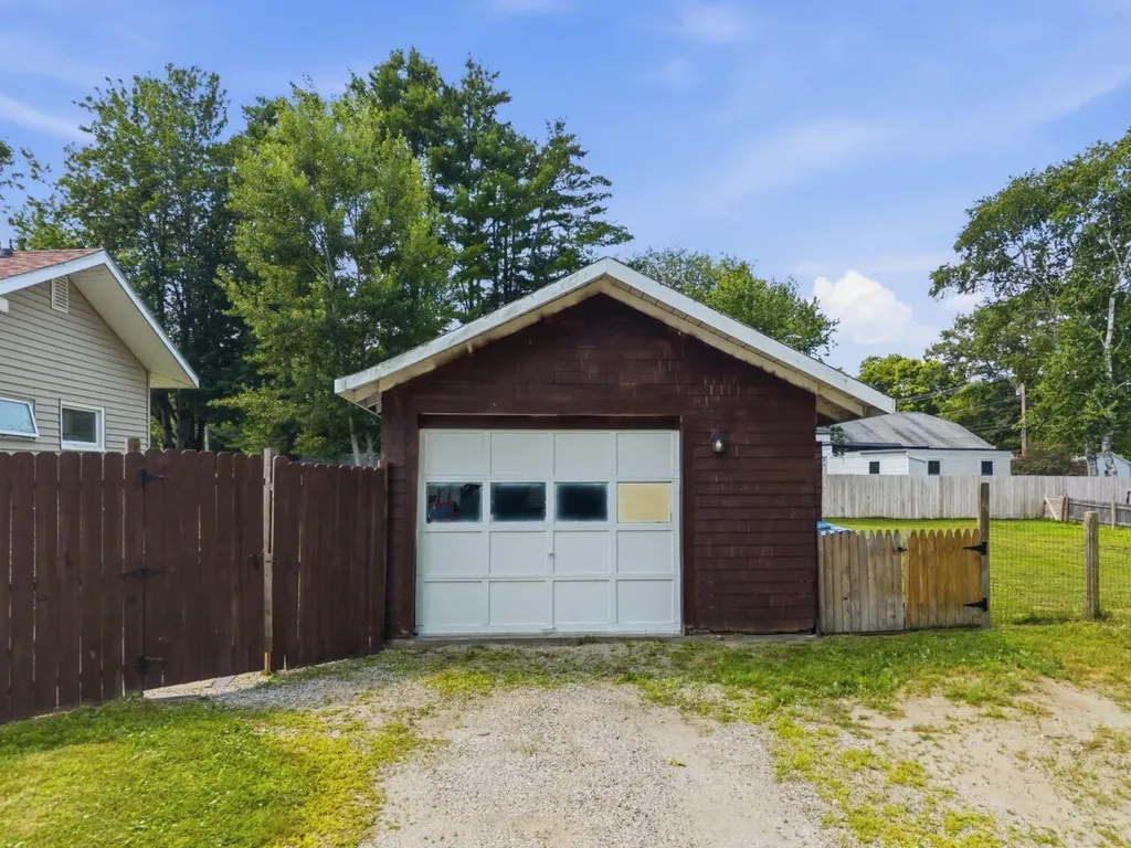 247 Manley Road Auburn ME 04210