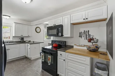 247 Manley Road Auburn ME 04210
