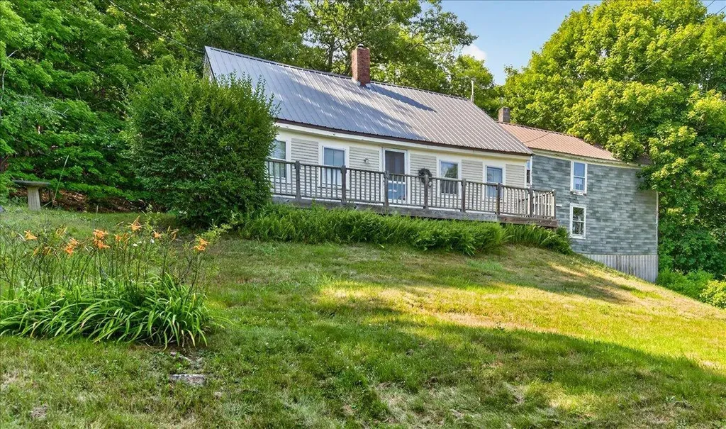 1752 Coastal Road Brooksville ME 04617