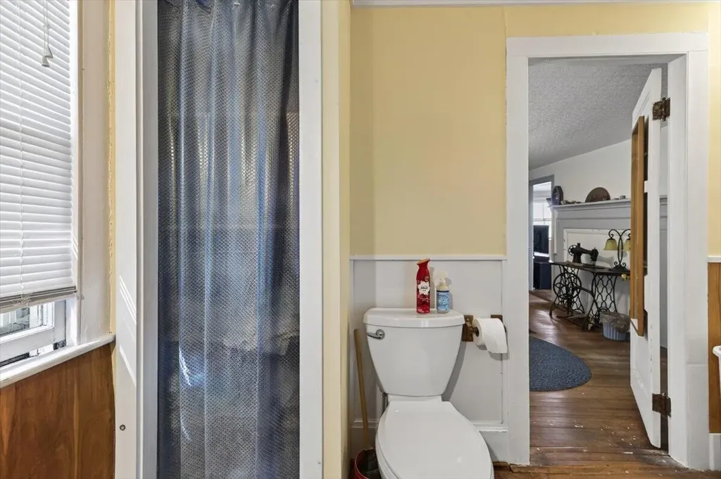 1752 Coastal Road Brooksville ME 04617