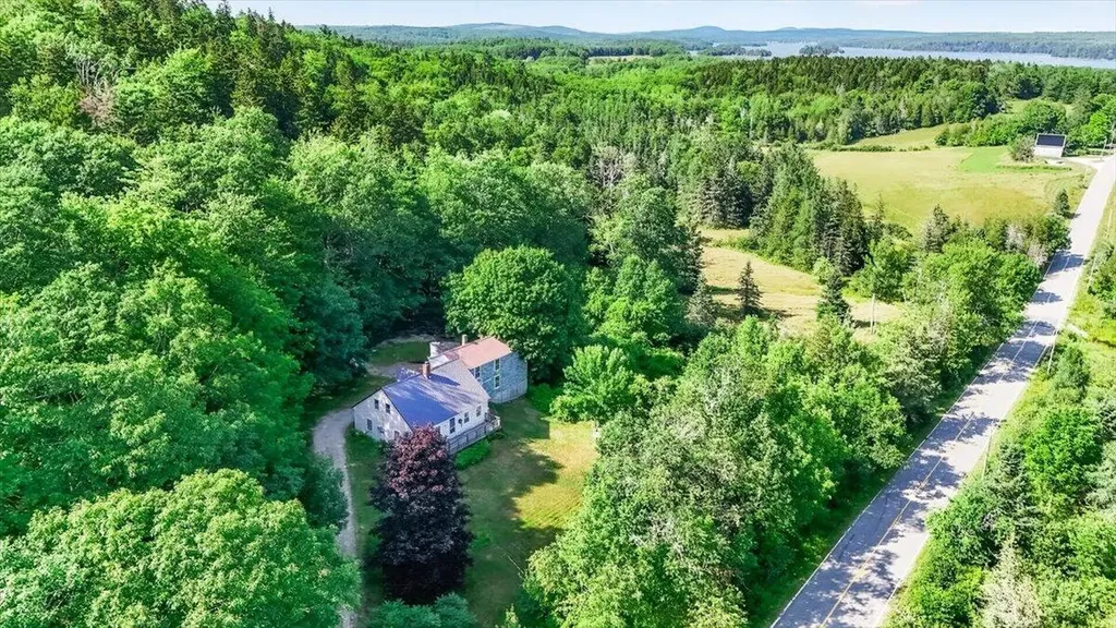 1752 Coastal Road Brooksville ME 04617