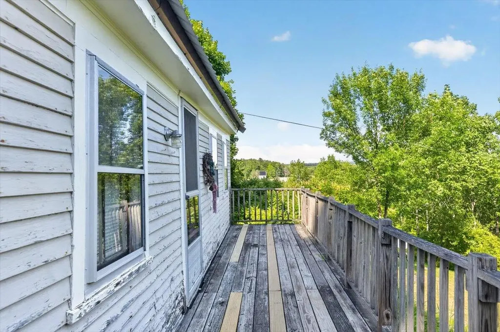 1752 Coastal Road Brooksville ME 04617
