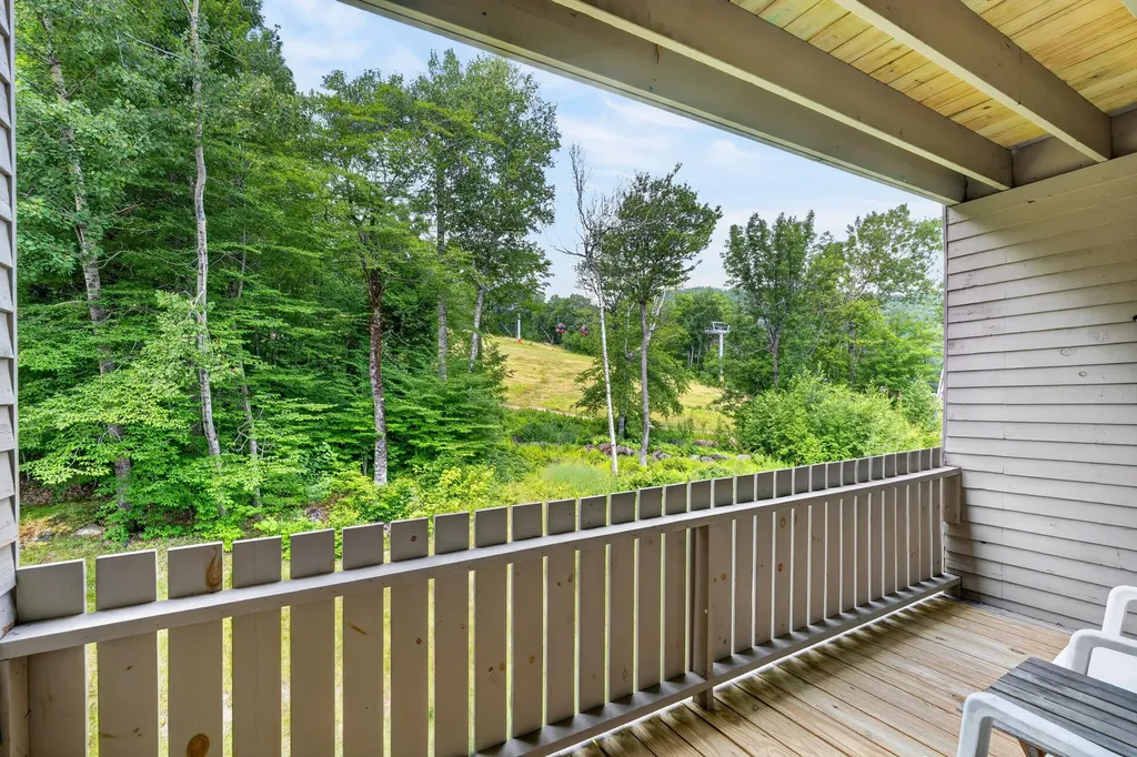 8 Cascades Drive Newry ME 04261