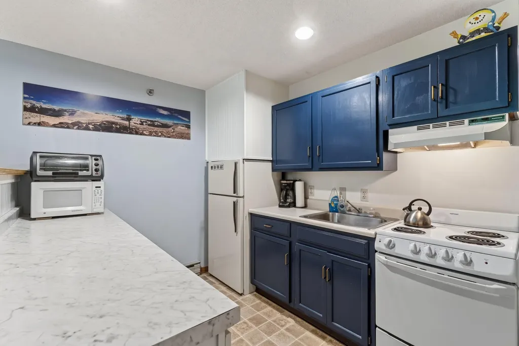 8 Cascades Drive Newry ME 04261