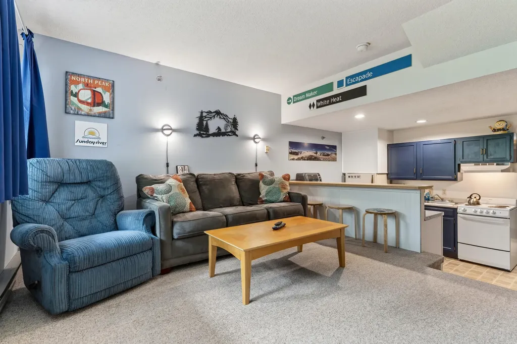 8 Cascades Drive Newry ME 04261