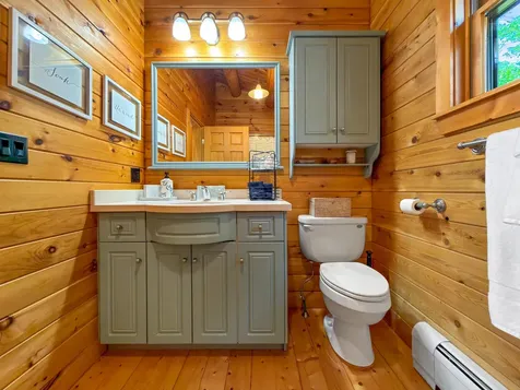 94 Roosevelt Road Island Falls ME 04747