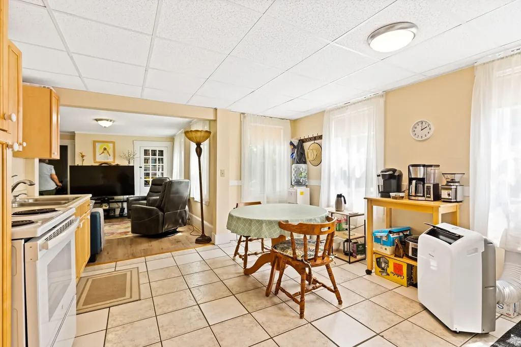 518 Riverside Drive Augusta ME 04330