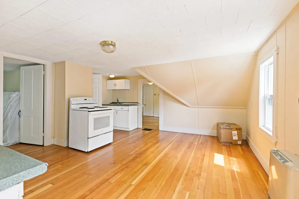 518 Riverside Drive Augusta ME 04330