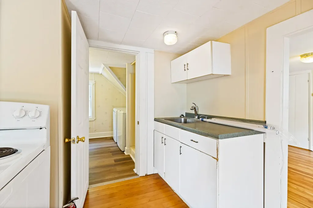 518 Riverside Drive Augusta ME 04330