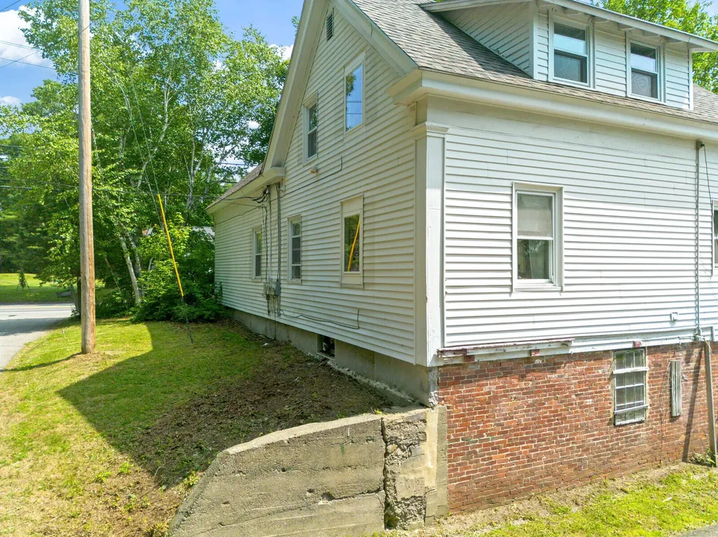 518 Riverside Drive Augusta ME 04330