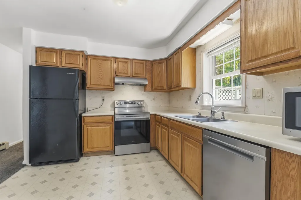 10 Basswood Road Brunswick ME 04011