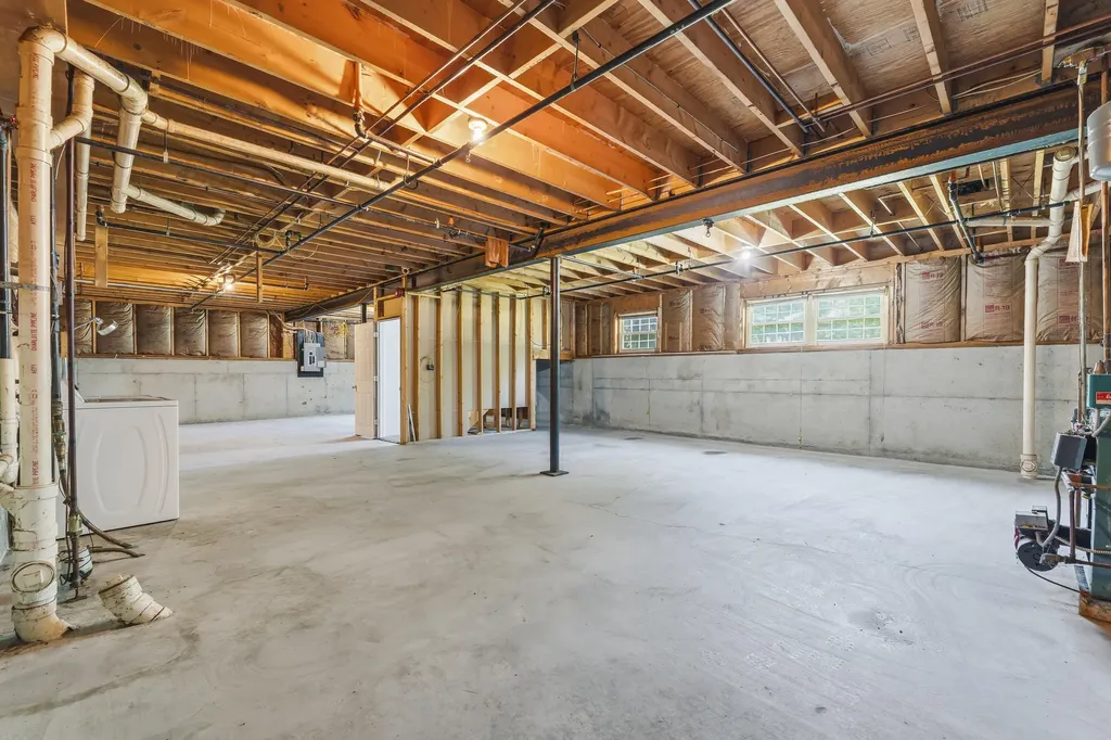 10 Basswood Road Brunswick ME 04011