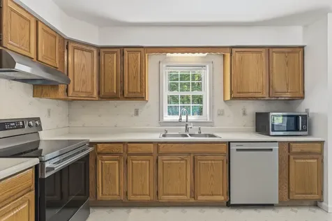 10 Basswood Road Brunswick ME 04011
