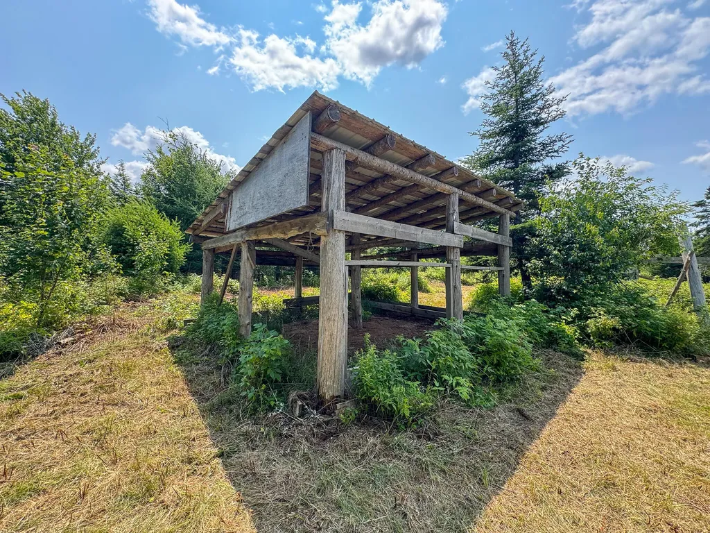 1212 Long Ridge Road Burlington ME 04417