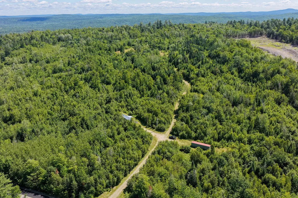 1212 Long Ridge Road Burlington ME 04417