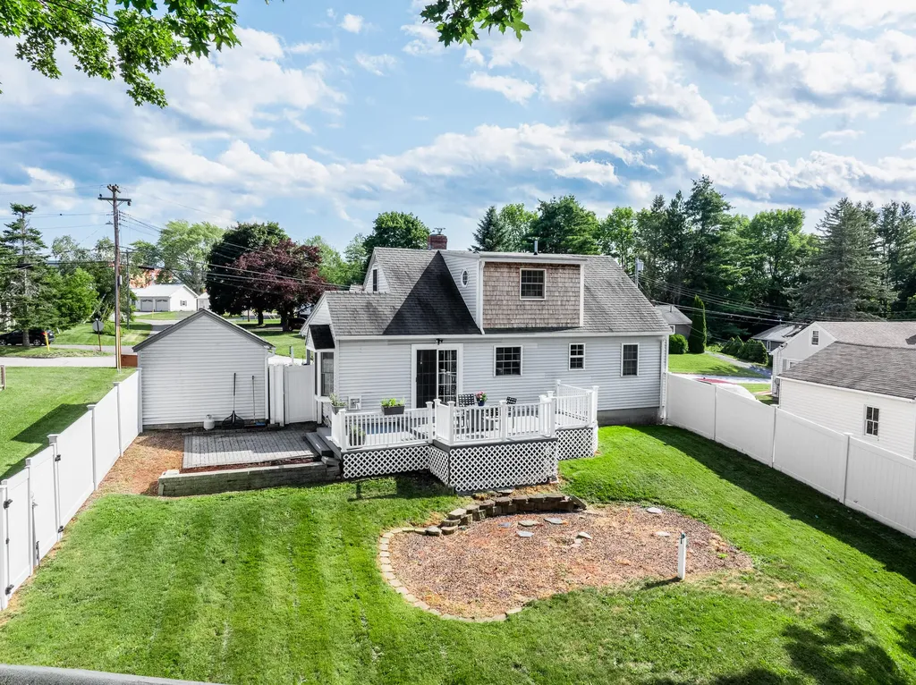 62 Grove Street Brewer ME 04401