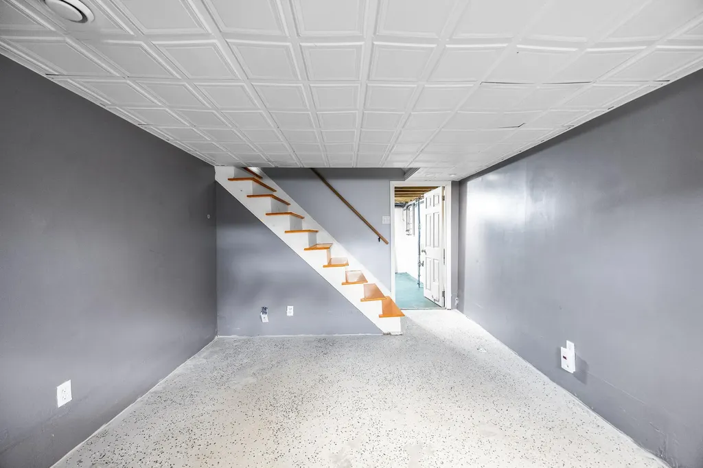 62 Grove Street Brewer ME 04401