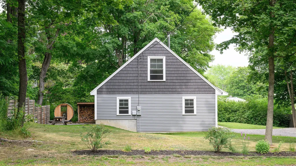 98 River Road Brunswick ME 04011
