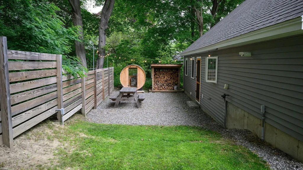98 River Road Brunswick ME 04011