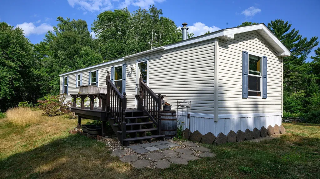 146 Davis Road Union ME 04862