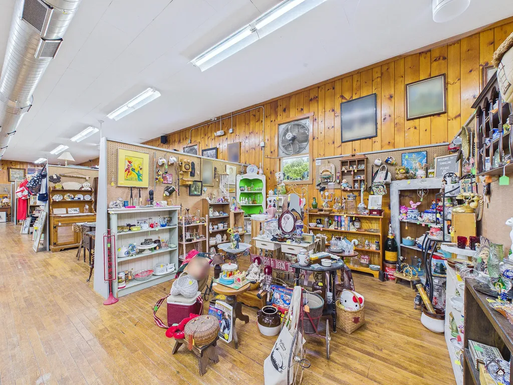 2880 Riverside Drive Vassalboro ME 04989