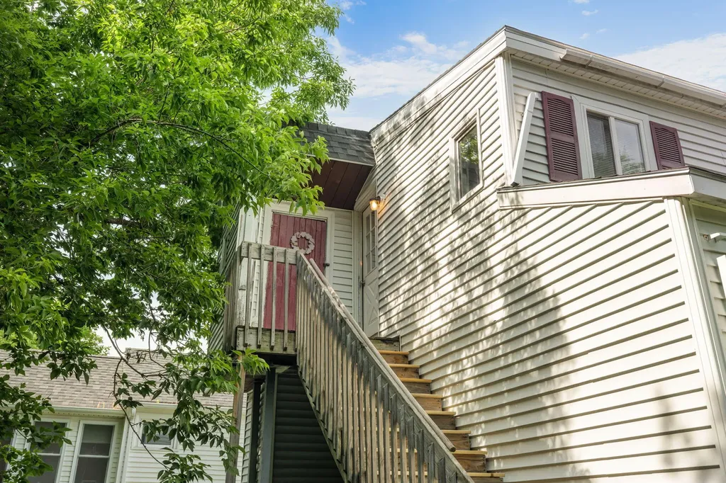 103 Chamberlain Street Brewer ME 04412