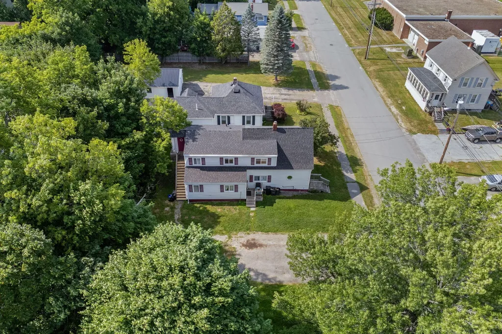 103 Chamberlain Street Brewer ME 04412