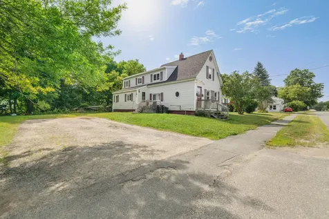 103 Chamberlain Street Brewer ME 04412