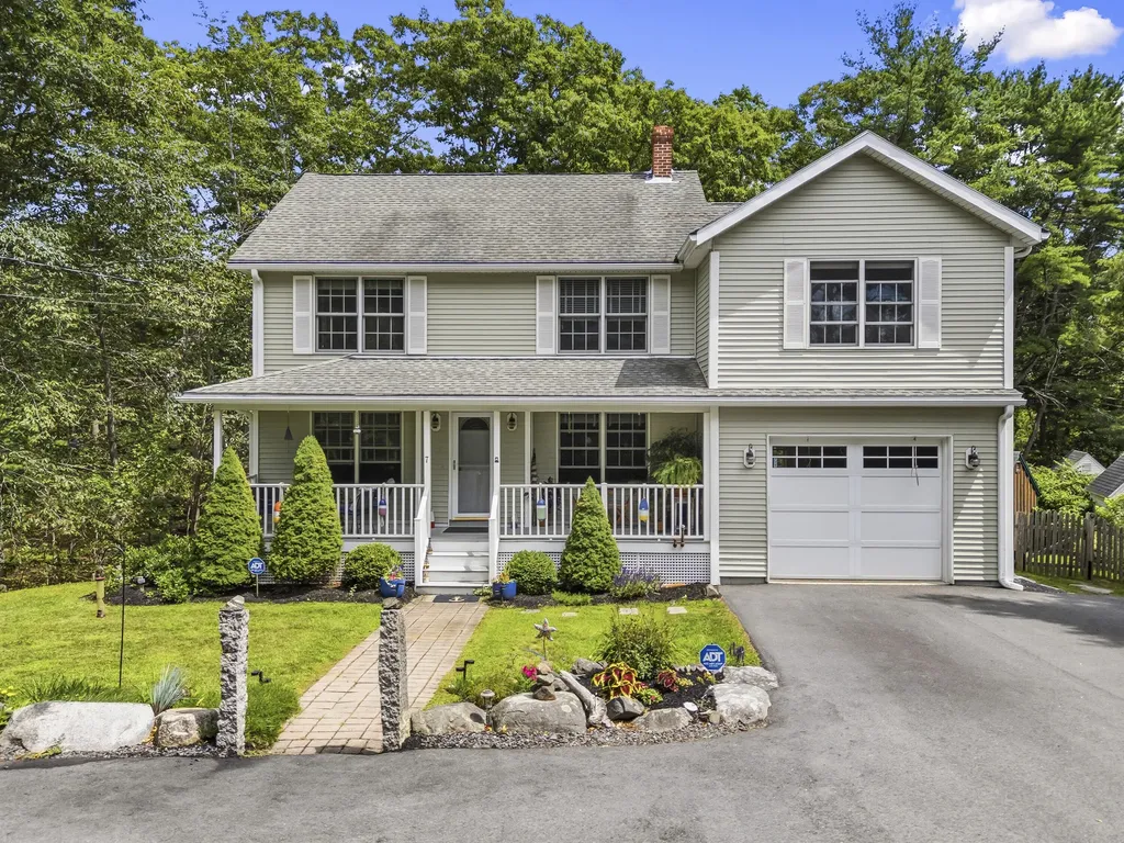 7 Scott Avenue York ME 03909