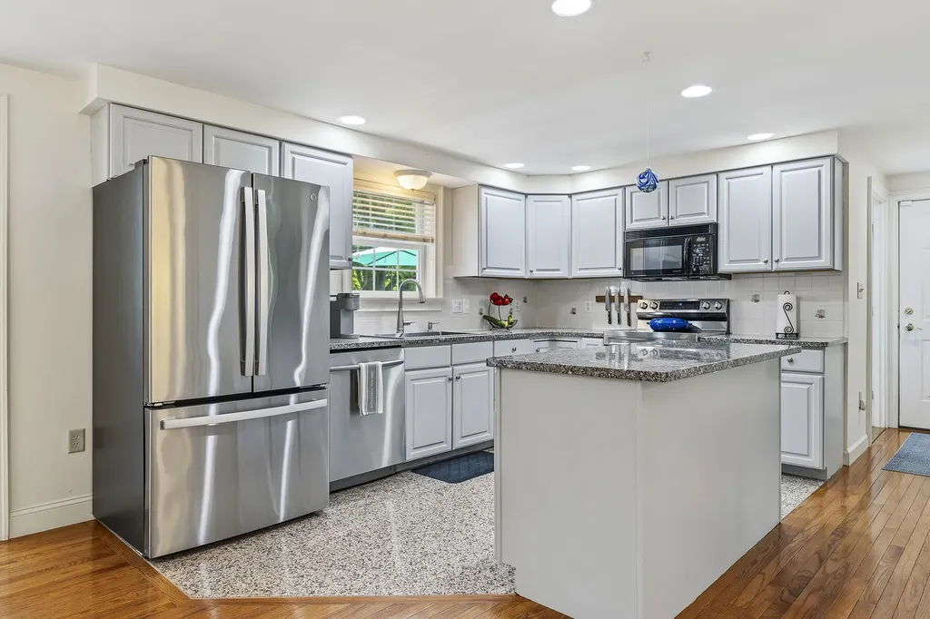 7 Scott Avenue York ME 03909